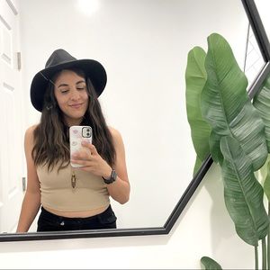 Meet your Posher, Kristin